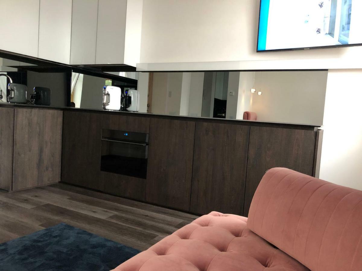 Modern And Luxury Apartment In The Center Of 考纳斯 外观 照片