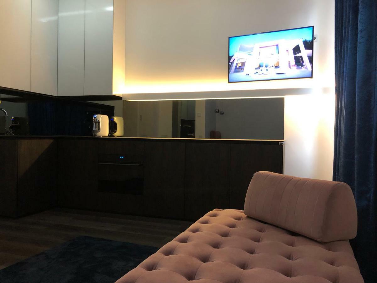 Modern And Luxury Apartment In The Center Of 考纳斯 外观 照片