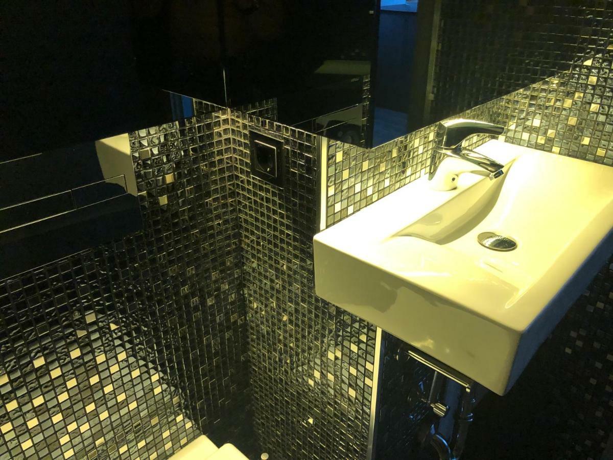 Modern And Luxury Apartment In The Center Of 考纳斯 外观 照片